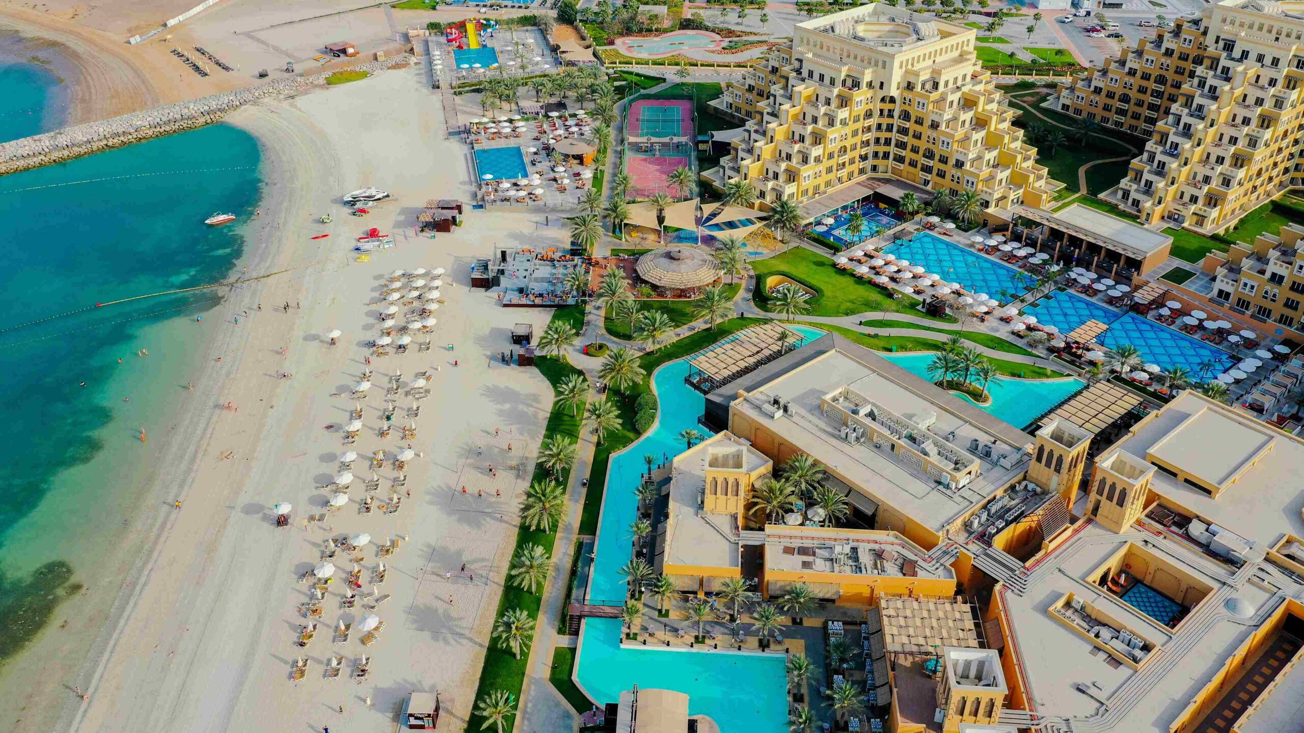 Best 4 Resorts in UAE